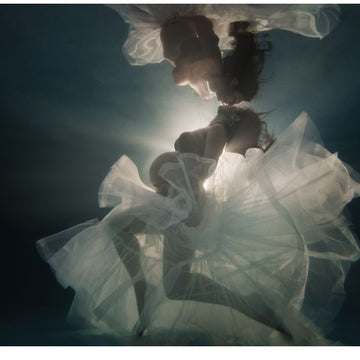 Combining Boudoir and Underwater Photography with Adrian Ong