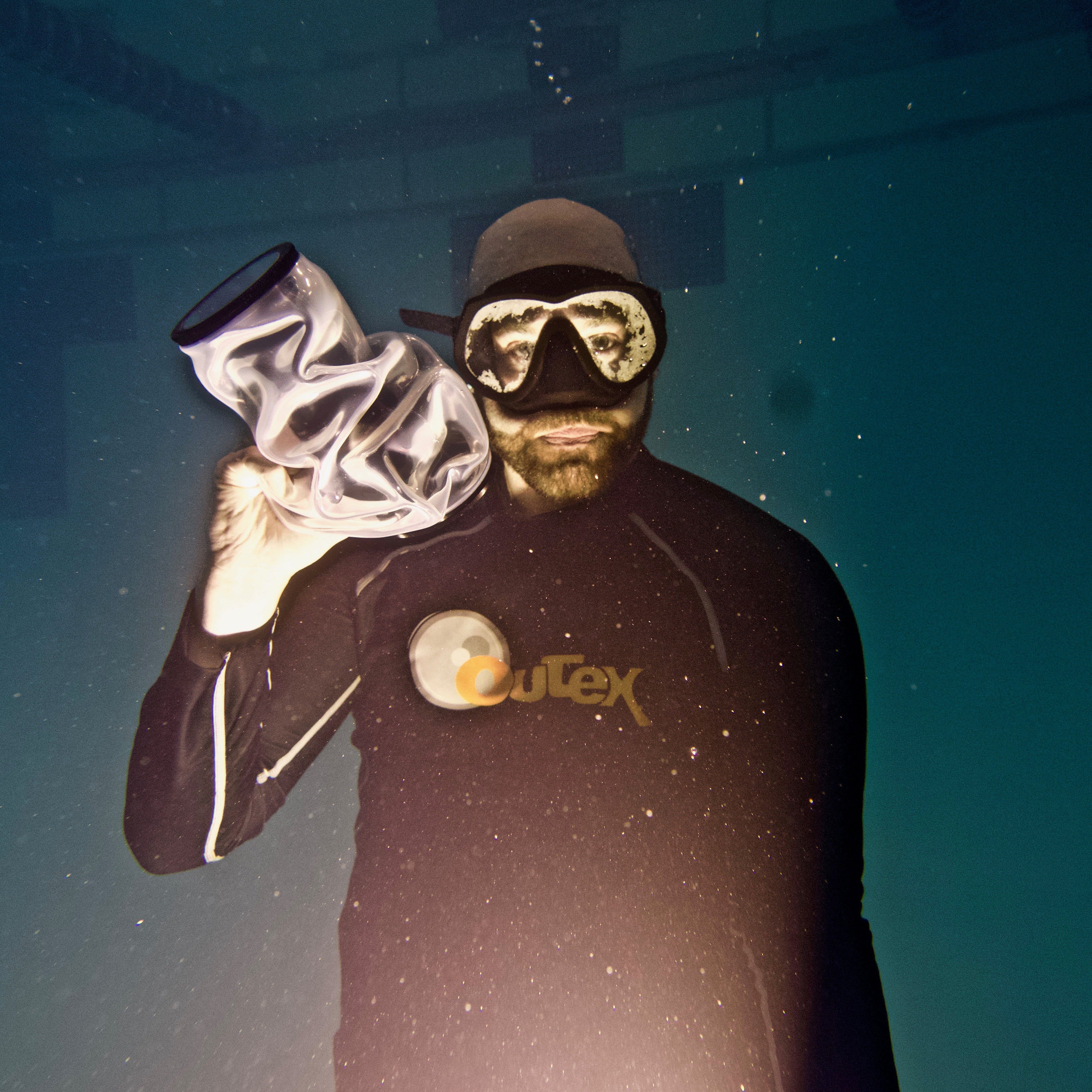 Ben Lowy Reviews Outex Underwater Camera Housing | Outex – Outex ...