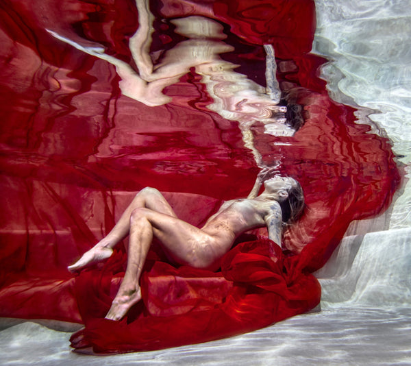 Underwater body art with photographer Dan Katz.