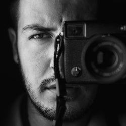 Award-winning photographer Jason Vinson shooting underwater using the Outex waterproof camera housing system